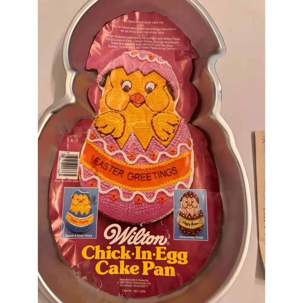 Wilton Vintage 1985 1821-2356 Chick In Egg Cake Pan w/Baking Guide 15x9x2
